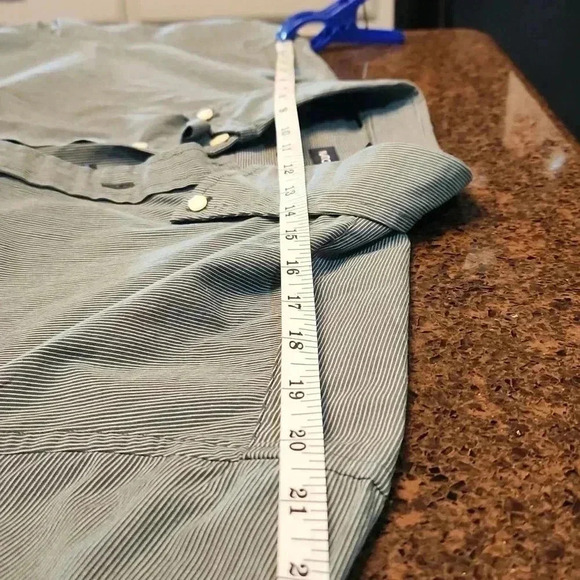 Nautica long-sleeved short style WR0468 Sanded poplin pinstriped shirt. Large - Picture 8 of 11